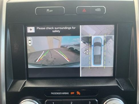 Used 2016 Ford F150 Platinum w/ Equipment Group 701A Luxury image 27