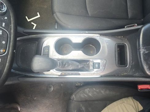 Used 2024 Chevrolet Malibu LT FWD image 23