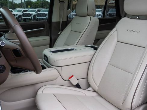 Used 2024 GMC Yukon Denali w/ Max Trailering Package AWD/4WD image 7
