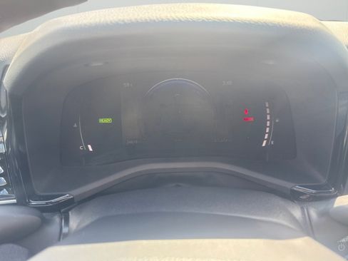 Used 2025 Toyota Camry LE image 16