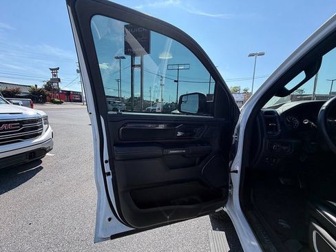 Used 2022 RAM 1500 Laramie AWD/4WD image 47