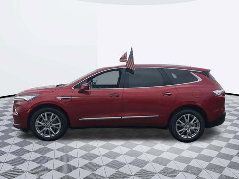 Used 2023 Buick Enclave Essence w/ Experience Buick Package FWD image 4