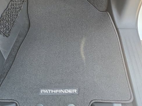 New 2025 Nissan Pathfinder Platinum w/ Lighting Package (N92) image 31