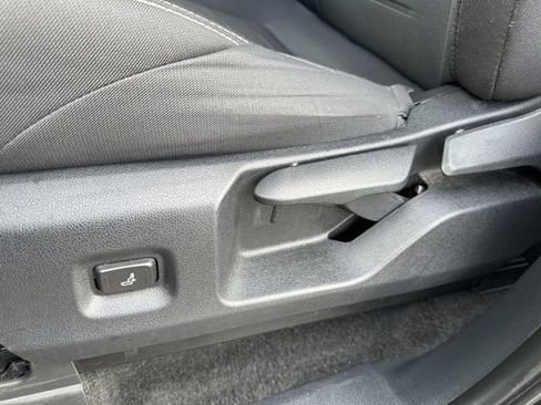 Used 2024 Toyota Tacoma TRD Sport image 17