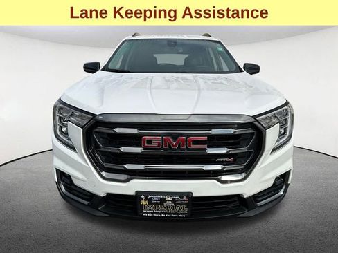 Used 2023 GMC Terrain AT4 image 4