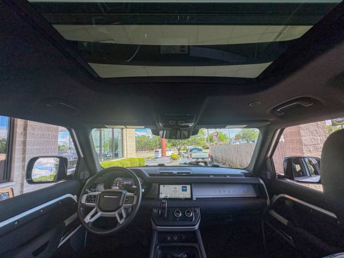 Used 2023 Land Rover Defender 110 S AWD/4WD image 29