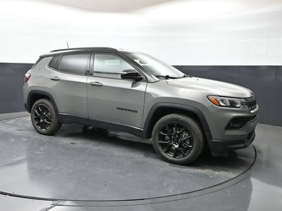 Used 2024 Jeep Compass Latitude w/ Convenience Group