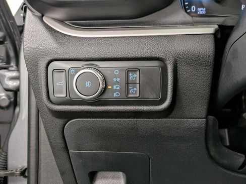 Used 2022 Ford Explorer XLT w/ Equipment Group 202A image 19