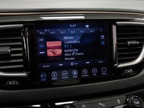 Certified 2019 Chrysler Pacifica Touring Plus w/ Tire & Wheel Group FWD image 34