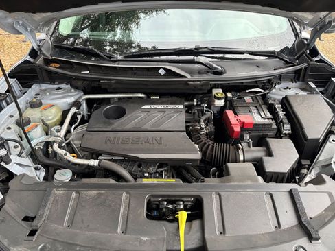 Used 2025 Nissan Rogue SV image 34