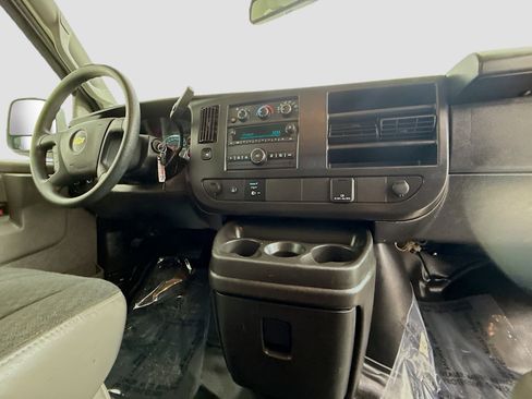 Used 2024 Chevrolet Express 2500 w/ Driver Convenience Package image 28