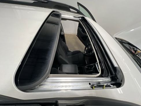 Certified 2025 Subaru Outback Premium image 6