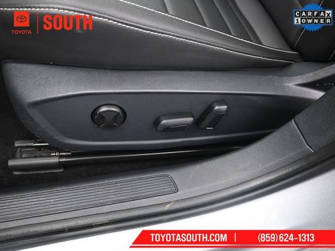 Used 2024 Volkswagen Jetta SE image 24