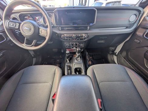 Certified 2024 Jeep Wrangler Rubicon image 12