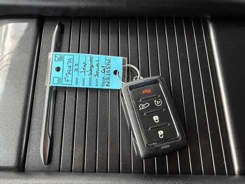 Used 2022 Jeep Wagoneer Series I w/ Premium Group I AWD/4WD image 30