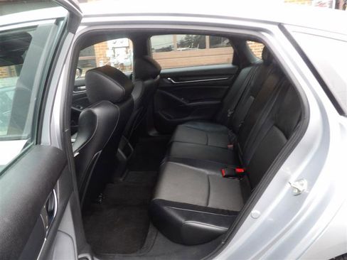 Used 2018 Honda Accord Sport image 20