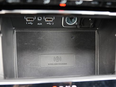 Used 2025 Jeep Grand Cherokee Altitude AWD/4WD image 29