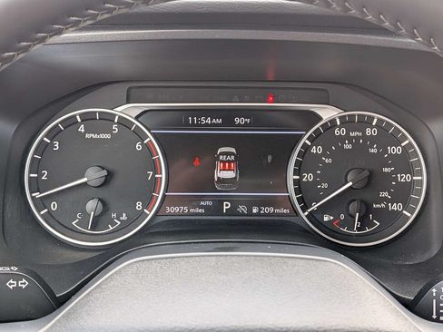 Used 2025 Nissan Rogue SV AWD/4WD image 33