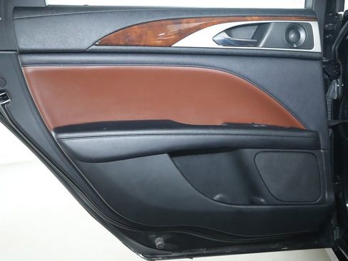 Used 2019 Lincoln MKZ Reserve image 13