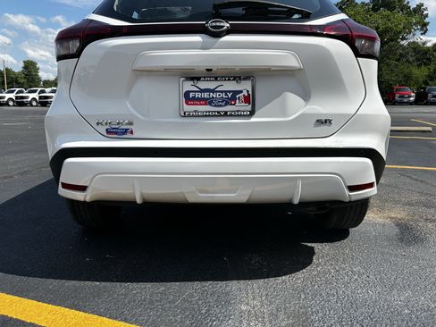 Used 2024 Nissan Kicks SR w/ SR Premium Package FWD image 32