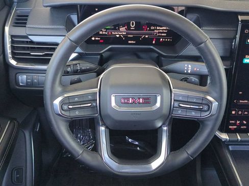 Certified 2026 GMC Acadia Elevation FWD image 21