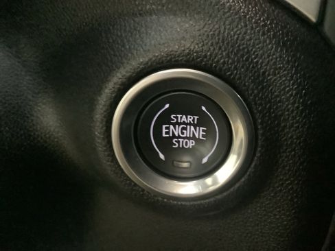 Used 2021 Chevrolet Silverado 1500 RST image 18