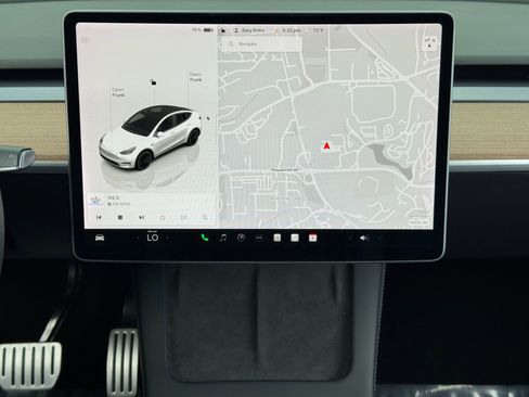 Used 2022 Tesla Model Y Performance image 21