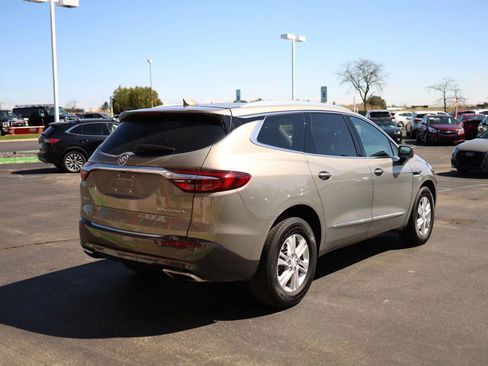 Used 2018 Buick Enclave Essence FWD image 5