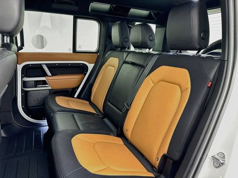 Certified 2024 Land Rover Defender 110 X-Dynamic SE AWD/4WD image 25