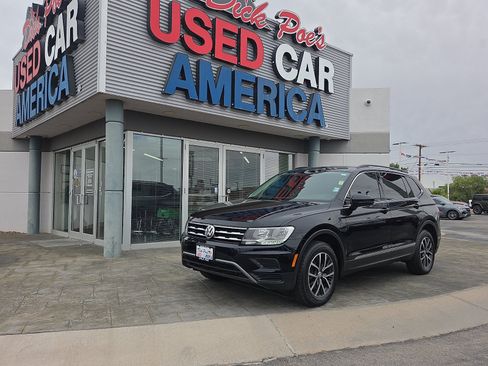 Used 2020 Volkswagen Tiguan SE w/ Panoramic Sunroof Package FWD image 1