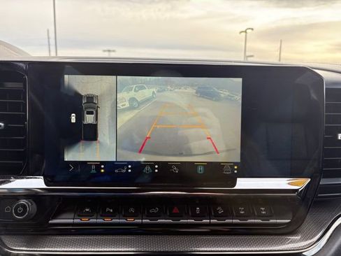 Used 2022 Chevrolet Silverado 1500 ZR2 w/ Technology Package image 5