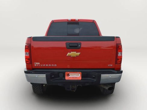 Used 2014 Chevrolet Silverado 2500 LTZ w/ LTZ Plus Package image 5