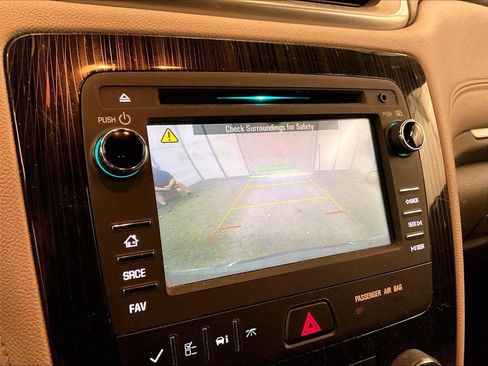 Used 2017 Chevrolet Traverse LT AWD/4WD image 21
