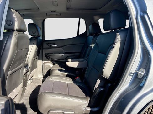 Used 2021 GMC Acadia SLT w/ Elevation Edition image 28