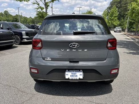 New 2026 Hyundai Venue SEL FWD image 6