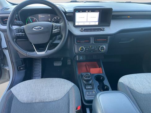 Used 2023 Ford Maverick Lariat FWD image 10