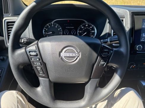 Used 2023 Nissan Frontier SV w/ Tow Package image 19
