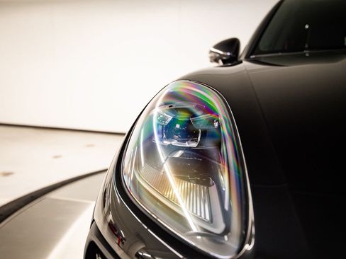 Certified 2026 Porsche Macan GTS AWD/4WD image 13