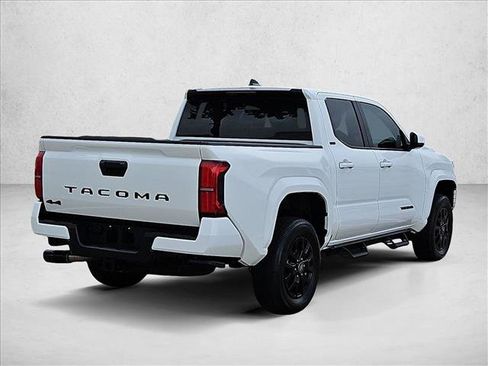 Used 2025 Toyota Tacoma SR5 AWD/4WD image 5