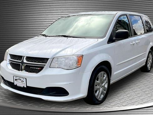 Used 2014 Dodge Grand Caravan SE w/ Quick Order Package 29E SE image 3