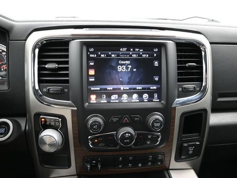 Used 2017 RAM 1500 Laramie w/ Convenience Group image 16