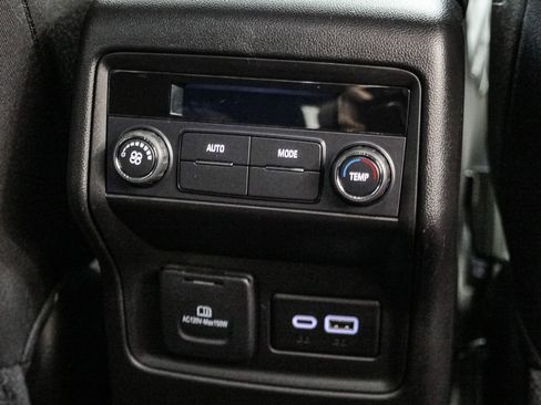 Certified 2023 GMC Acadia SLE w/ Driver Convenience Package image 29