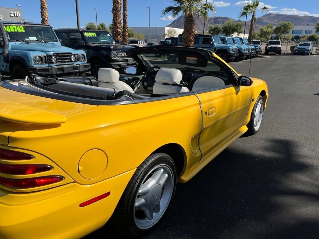 Used 1994 Ford Mustang GT RWD image 23