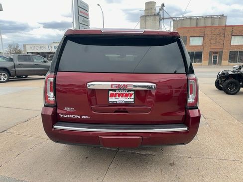 Used 2016 GMC Yukon XL Denali w/ Open Road Package AWD/4WD image 7