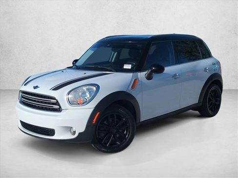 Used 2016 MINI Cooper Countryman FWD image 1