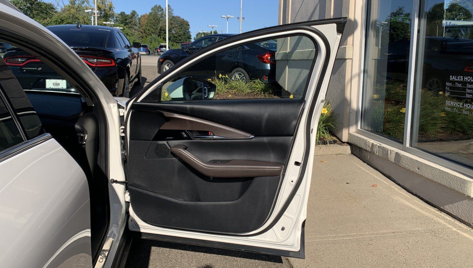 Used 2023 MAZDA CX-30 AWD 2.5 S w/ Premium Package image 37