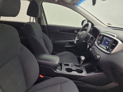 Used 2019 Kia Sorento FWD image 21
