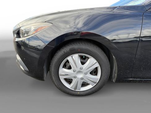 Used 2015 MAZDA MAZDA3 i SV image 9