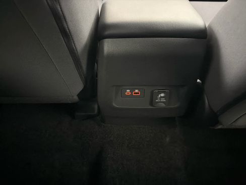 New 2025 Nissan Frontier SV w/ SV Convenience Package image 21