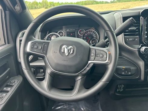 New 2025 RAM 2500 Tradesman AWD/4WD image 18